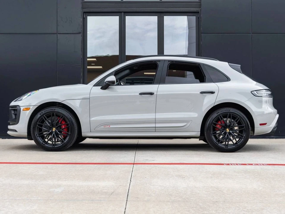 2023 Porsche Macan GTS - Image 2 of 5