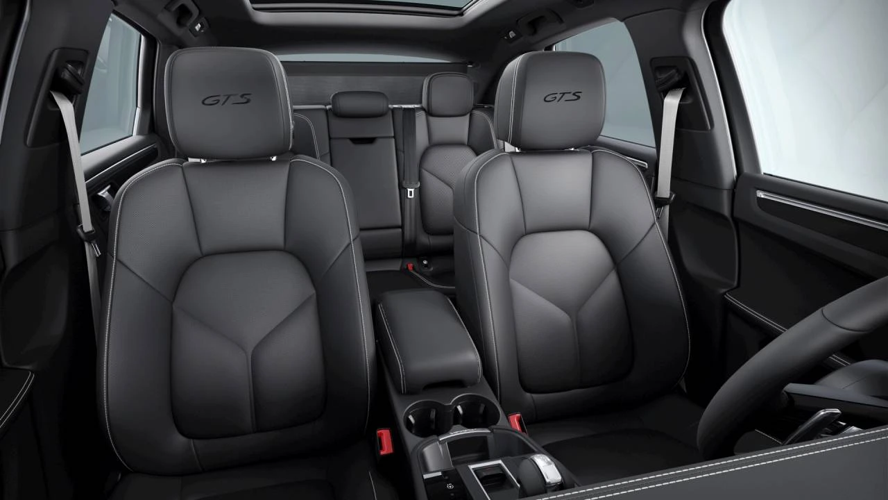 2023 Porsche Macan GTS - Image 5 of 5