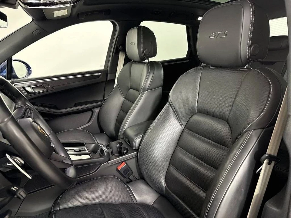 2023 Porsche Macan GTS - Image 5 of 5