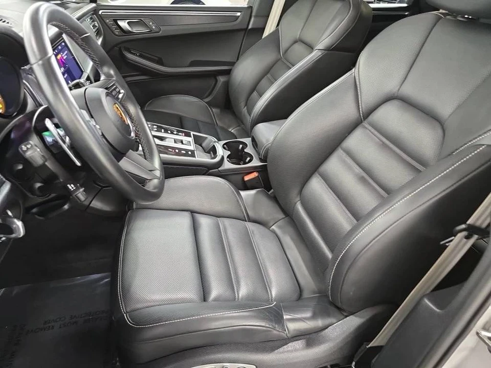 2023 Porsche Macan GTS - Image 5 of 5