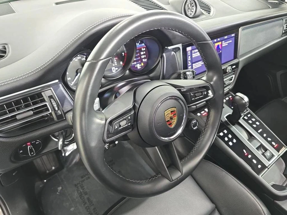 2023 Porsche Macan GTS - Image 4 of 5