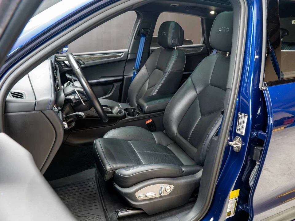 2023 Porsche Macan GTS - Image 5 of 5