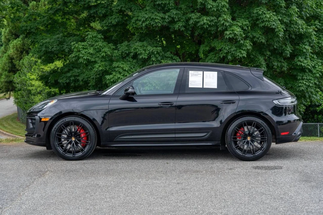 2023 Porsche Macan GTS - Image 2 of 5