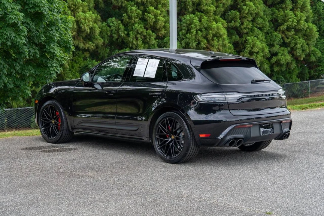 2023 Porsche Macan GTS - Image 3 of 5