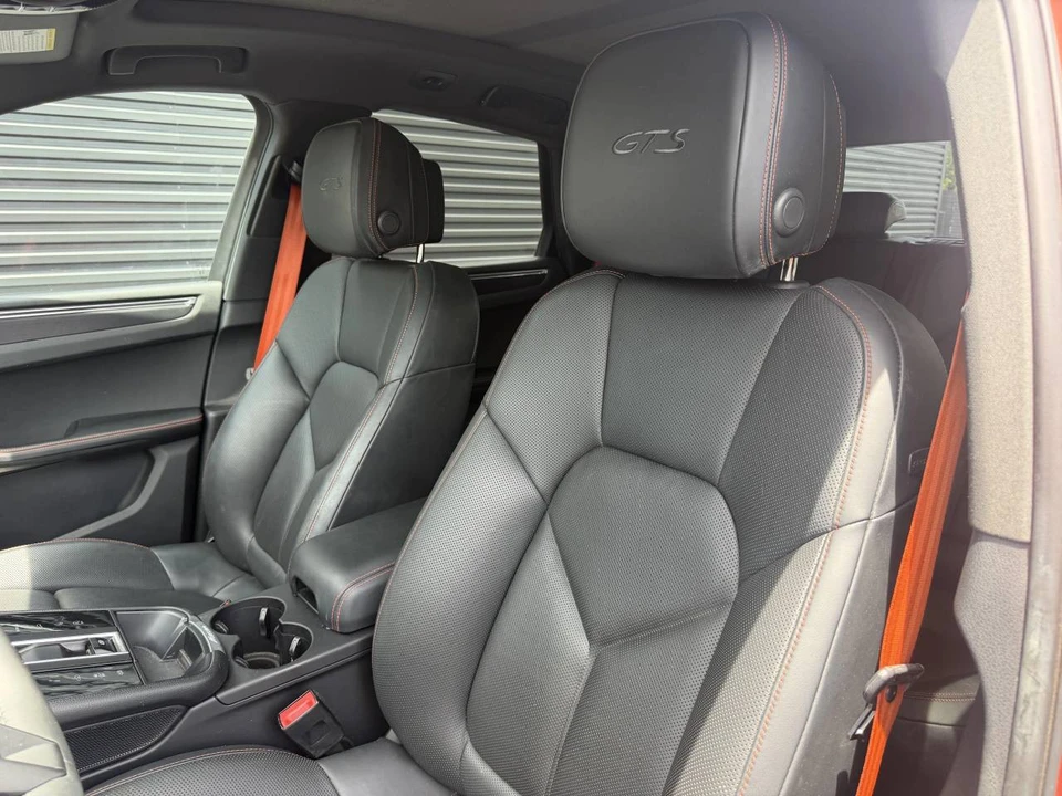 2023 Porsche Macan GTS - Image 5 of 5