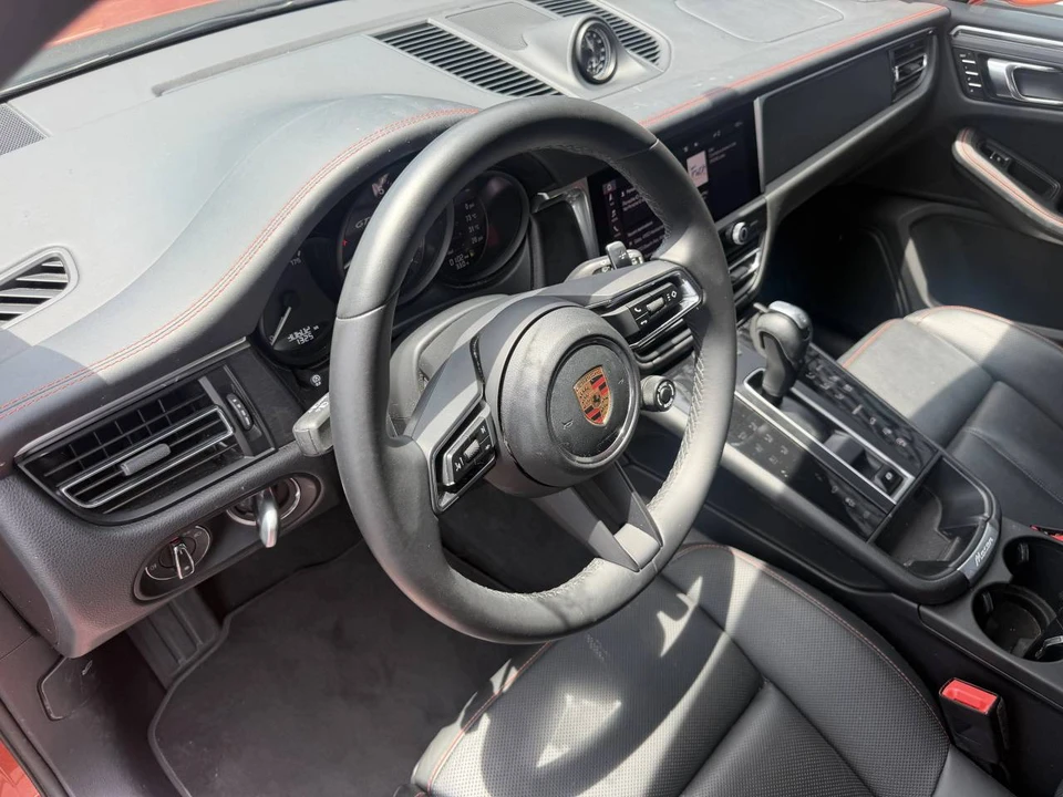 2023 Porsche Macan GTS - Image 4 of 5