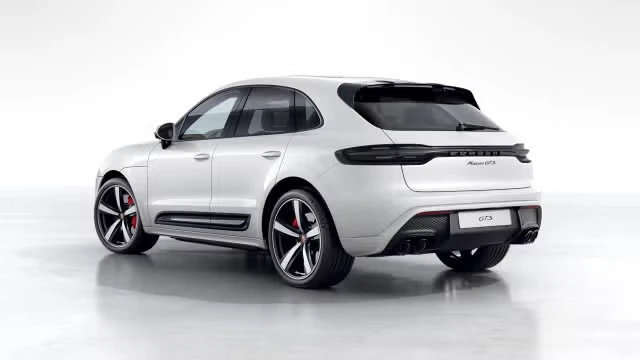 2023 Porsche Macan GTS - Image 19 of 31