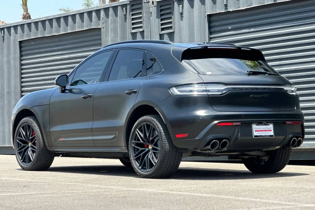 2023 Porsche Macan GTS - Image 3 of 5