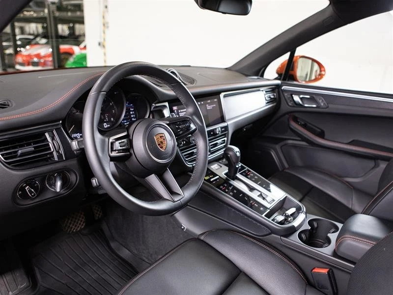 2023 Porsche Macan GTS - Image 6 of 9