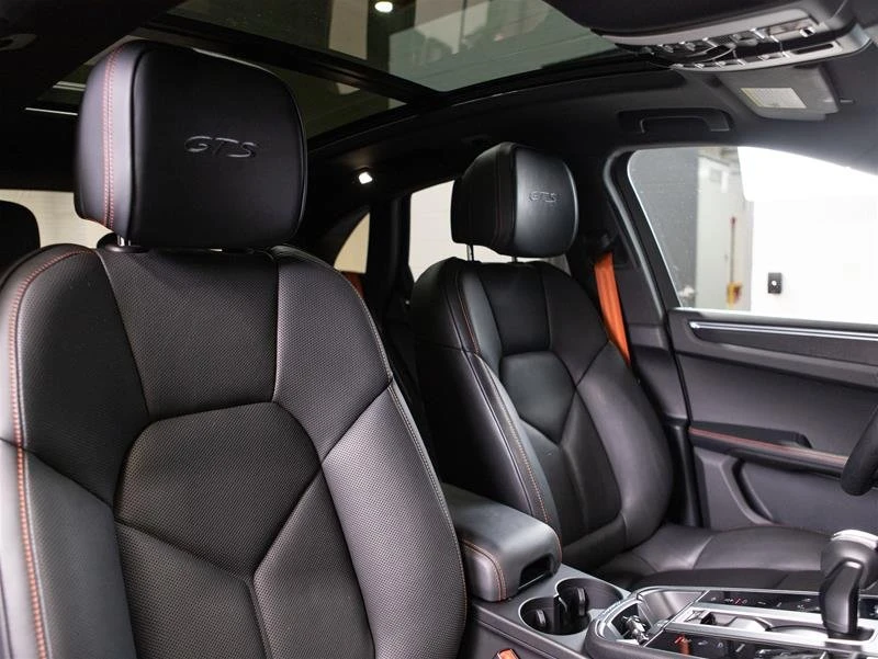 2023 Porsche Macan GTS - Image 7 of 9