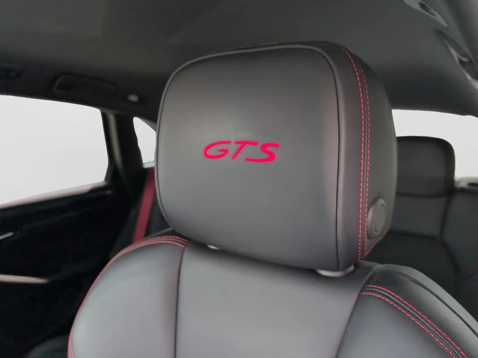 2023 Porsche Macan GTS - Image 11 of 20