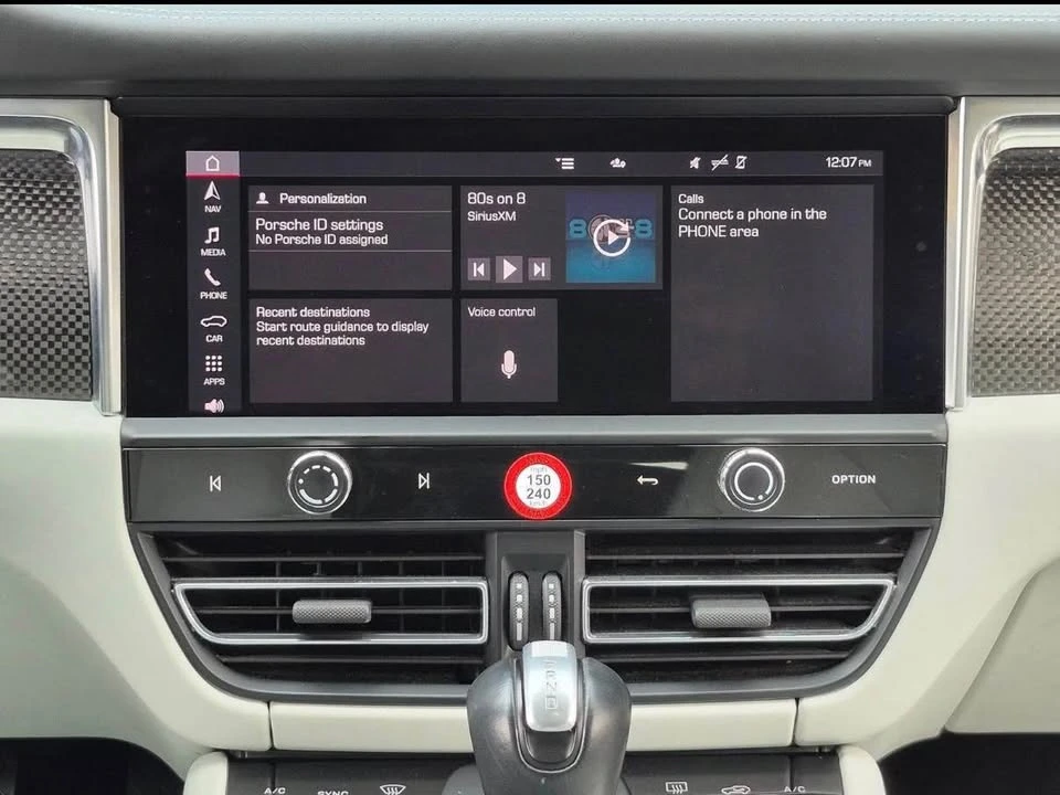 2023 Porsche Macan GTS - Image 14 of 18