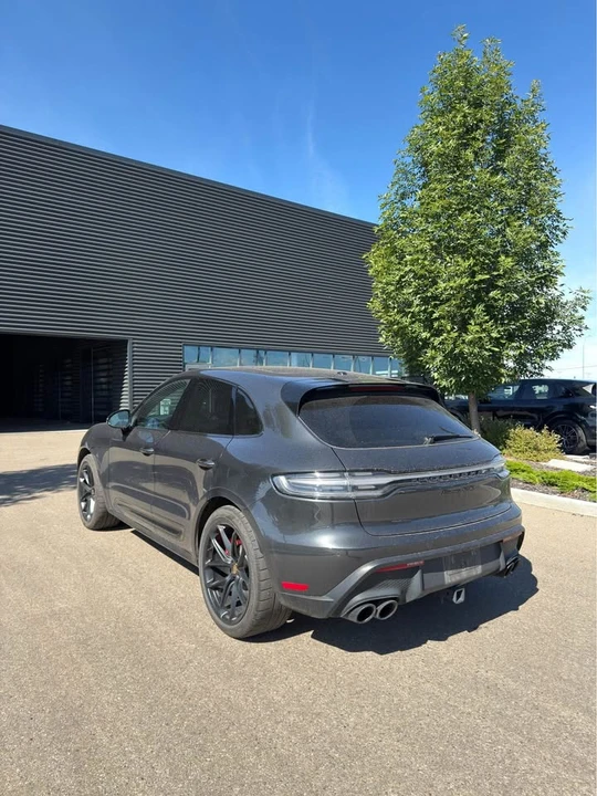 2023 Porsche Macan GTS - Image 4 of 7