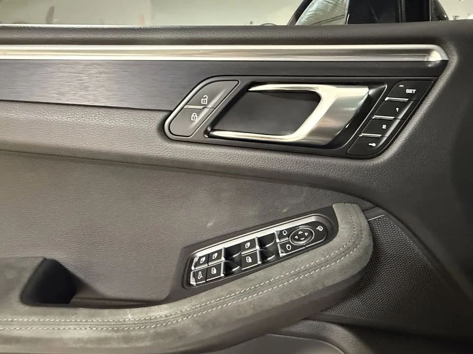 2023 Porsche Macan GTS - Image 11 of 20