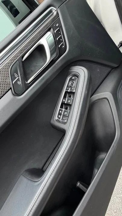 2023 Porsche Macan GTS - Image 4 of 8