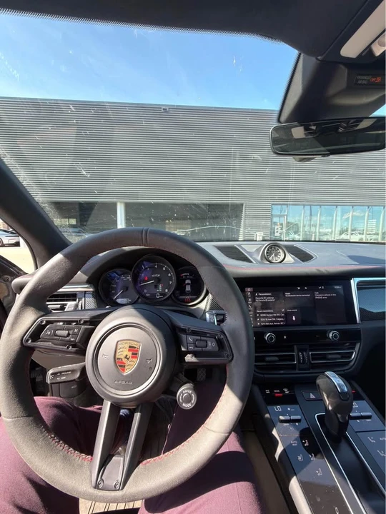 2023 Porsche Macan GTS - Image 6 of 7