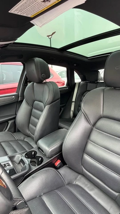 2023 Porsche Macan GTS - Image 5 of 8