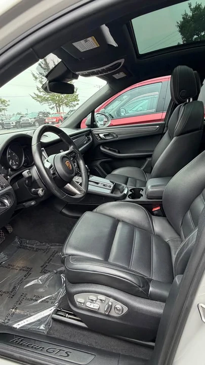 2023 Porsche Macan GTS - Image 6 of 8