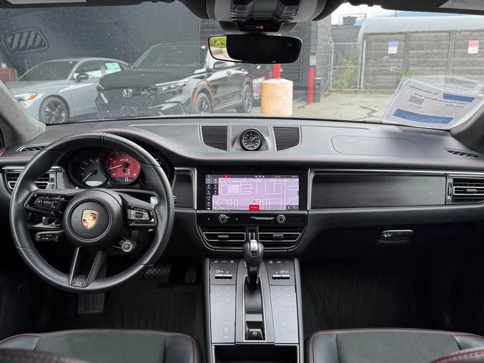 2023 Porsche Macan GTS - Image 10 of 13