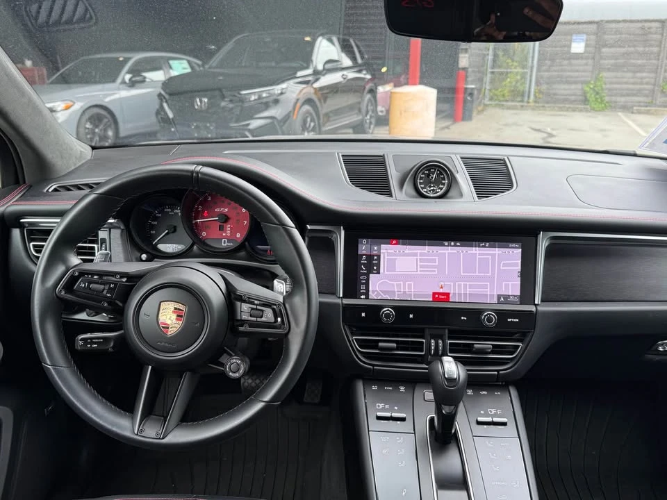 2023 Porsche Macan GTS - Image 9 of 12