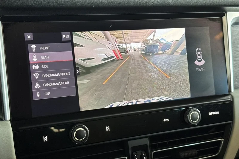 2023 Porsche Macan GTS - Image 15 of 20