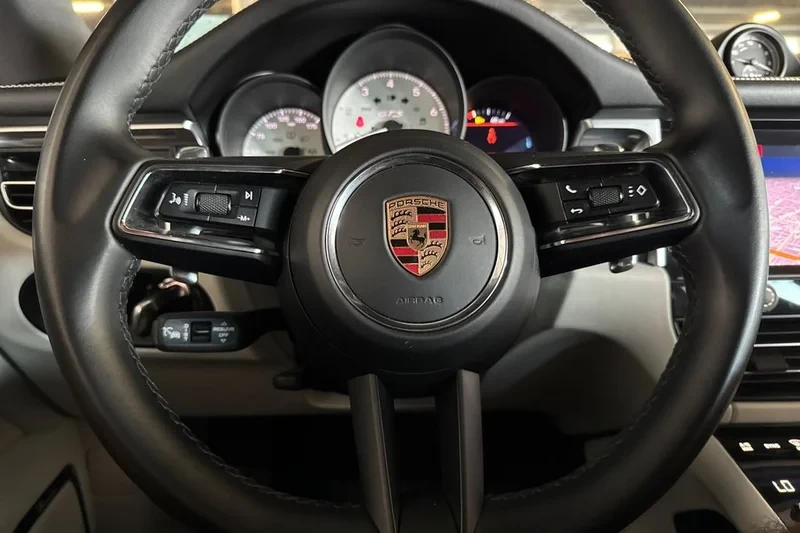 2023 Porsche Macan GTS - Image 19 of 20