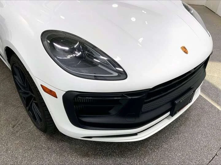 2023 Porsche Macan GTS - Image 10 of 20