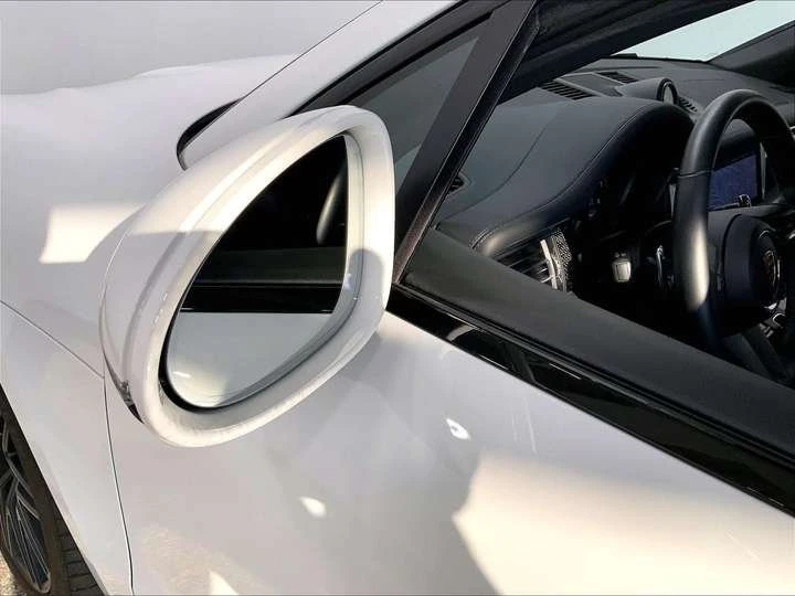 2023 Porsche Macan GTS - Image 13 of 20