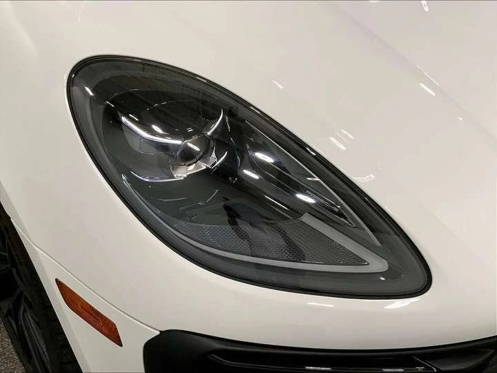 2023 Porsche Macan GTS - Image 11 of 20