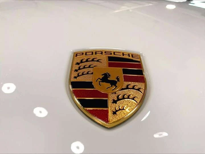 2023 Porsche Macan GTS - Image 9 of 20