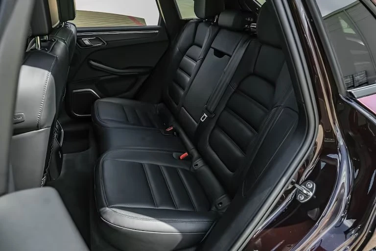 2023 Porsche Macan GTS - Image 15 of 18