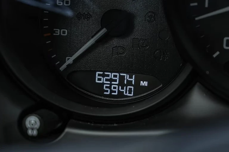 2023 Porsche Macan GTS - Image 10 of 18