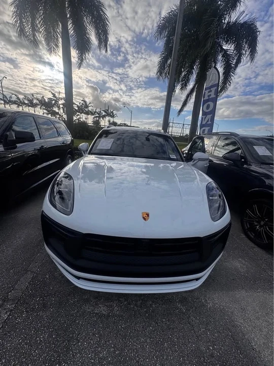 2023 Porsche Macan GTS - Image 6 of 9