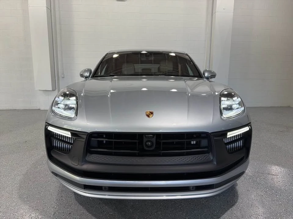 2023 Porsche Macan GTS - Image 9 of 19