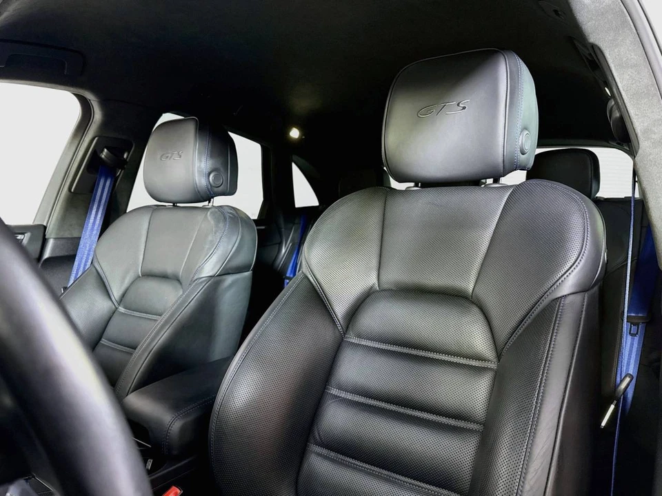 2023 Porsche Macan GTS - Image 5 of 5