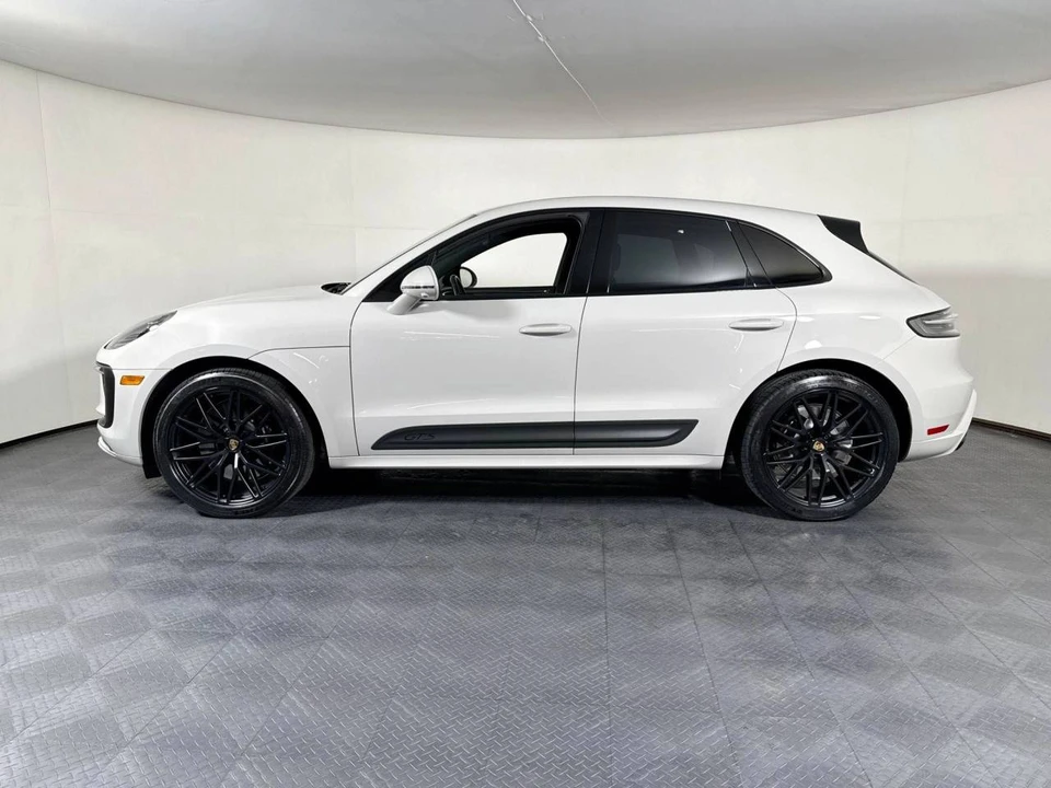 2023 Porsche Macan GTS - Image 2 of 5