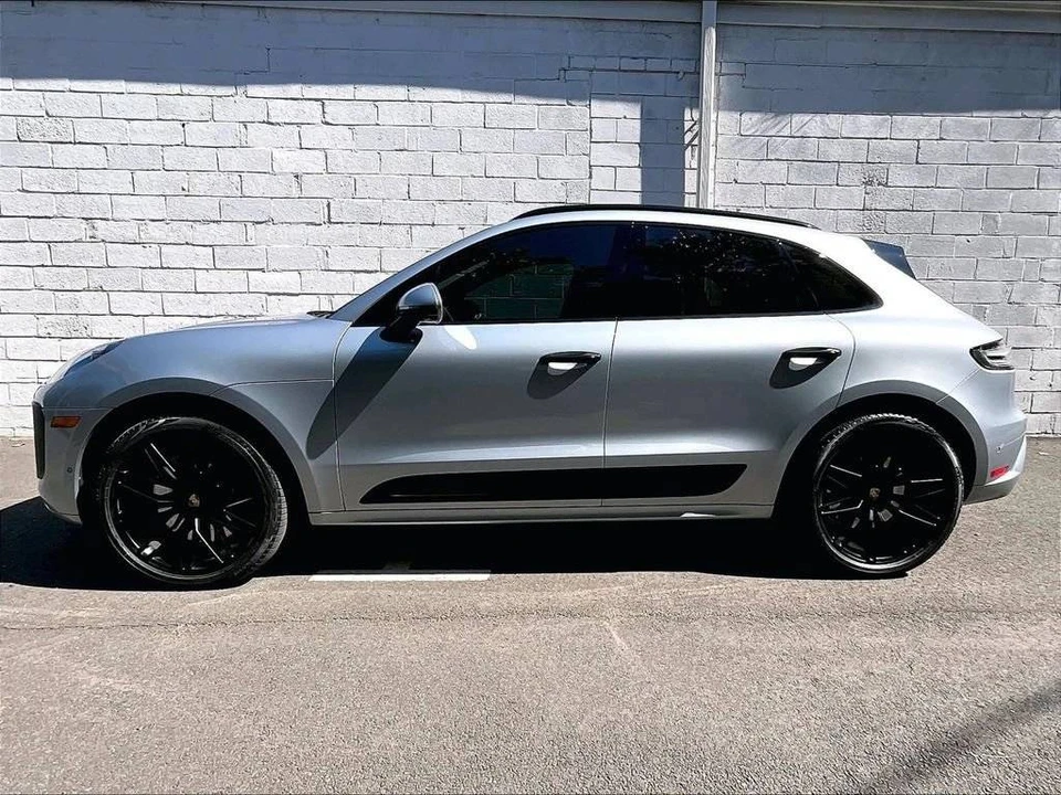 2023 Porsche Macan GTS - Image 2 of 5