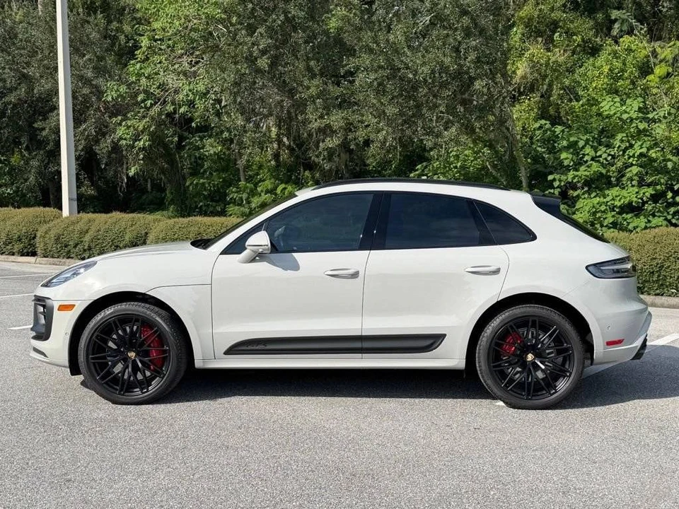 2023 Porsche Macan GTS - Image 2 of 5