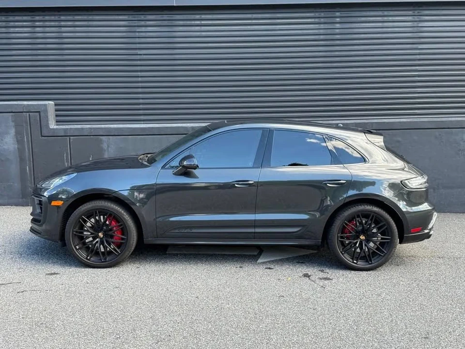 2023 Porsche Macan GTS - Image 12 of 31