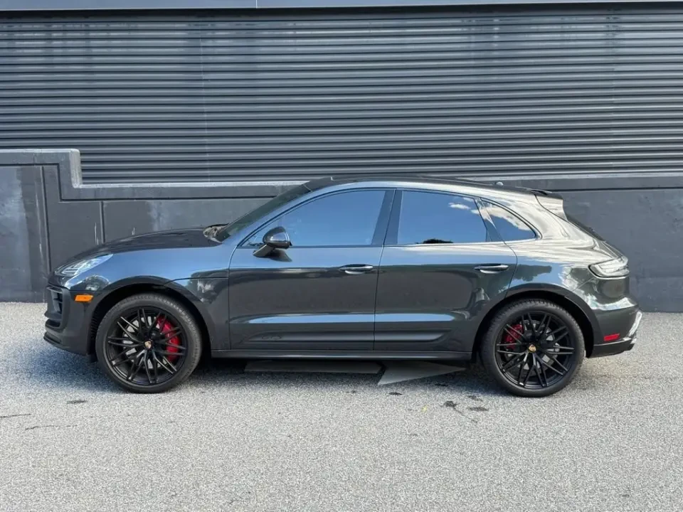 2023 Porsche Macan GTS - Image 15 of 31