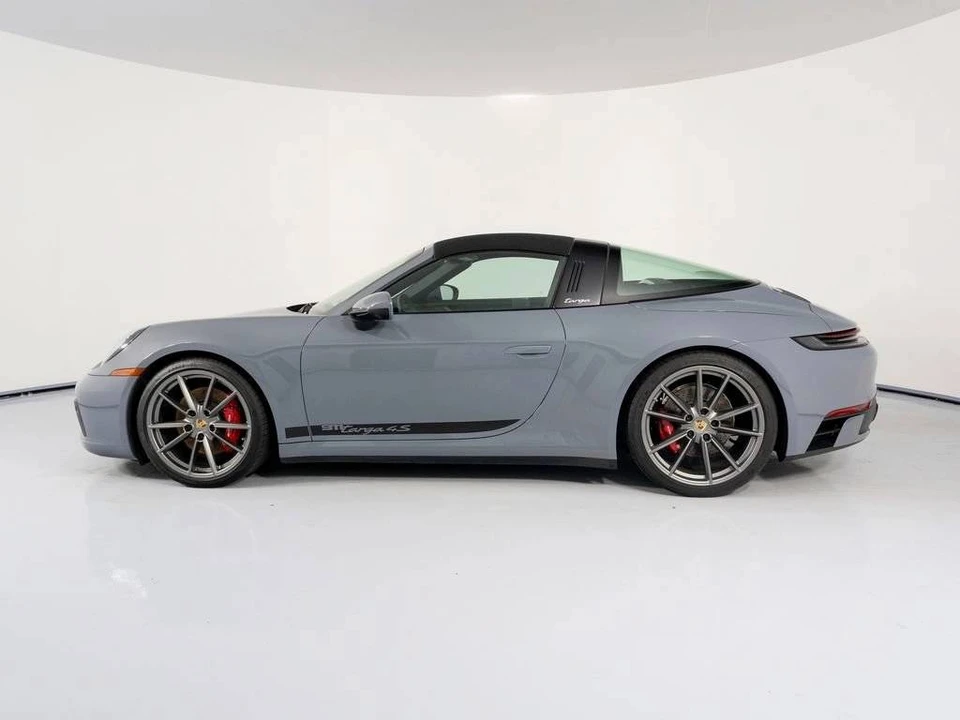 2023 Porsche Macan GTS - Image 2 of 5