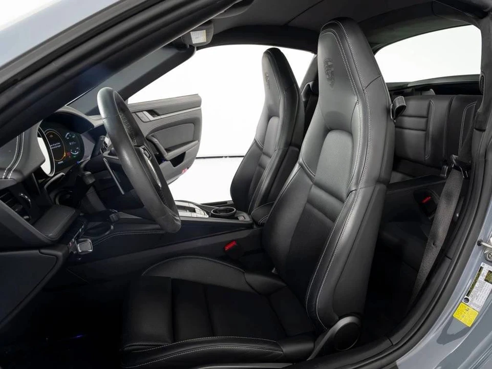 2023 Porsche Macan GTS - Image 5 of 5