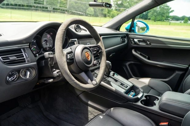 2023 Porsche Macan GTS - Image 5 of 8