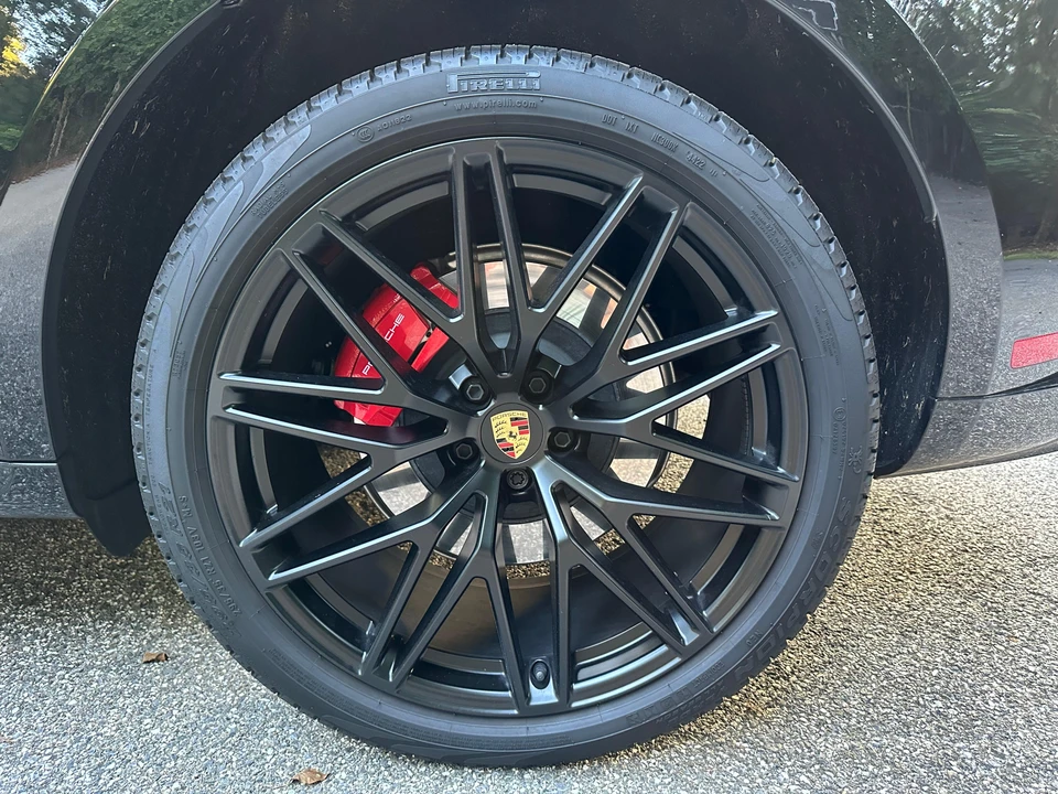 2023 Porsche Macan GTS - Image 28 of 31