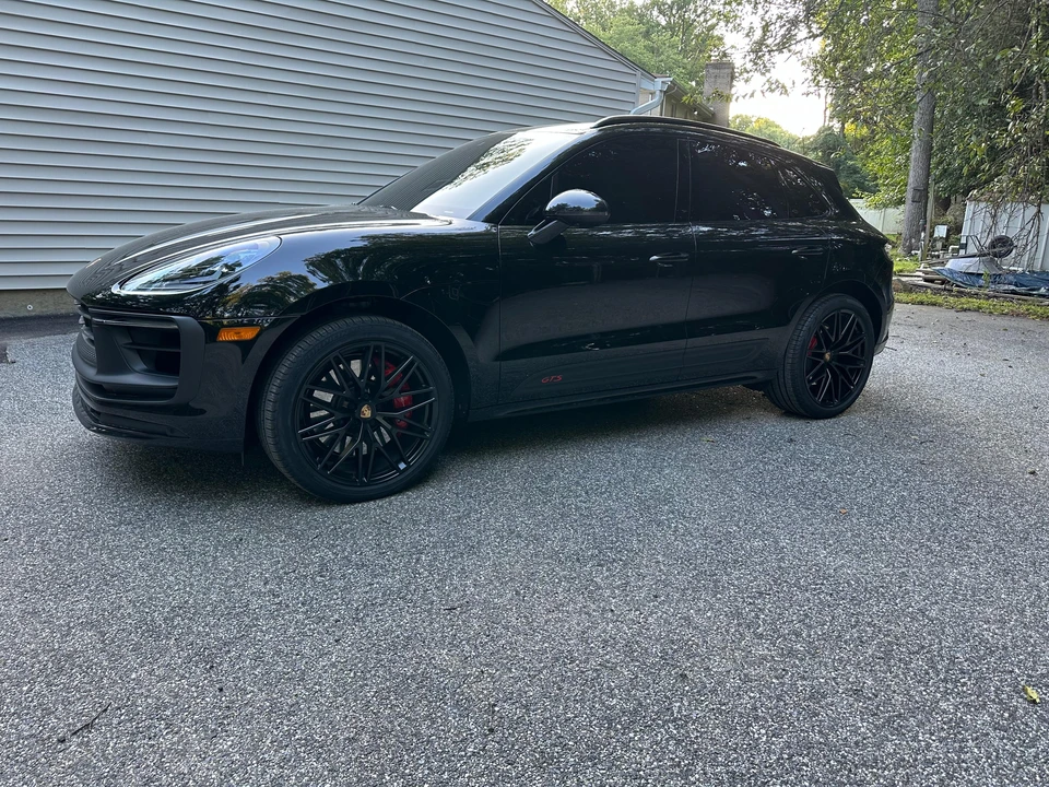 2023 Porsche Macan GTS - Image 9 of 31