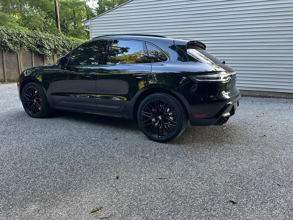 2023 Porsche Macan GTS - Image 11 of 31