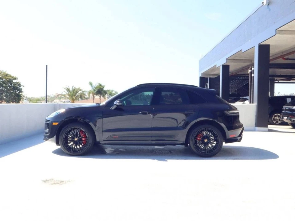 2023 Porsche Macan GTS - Image 2 of 5