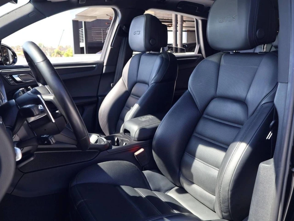 2023 Porsche Macan GTS - Image 5 of 5