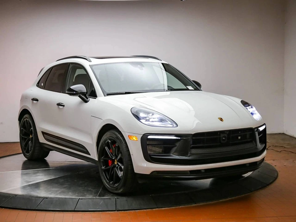2023 Porsche Macan GTS - Image 4 of 5
