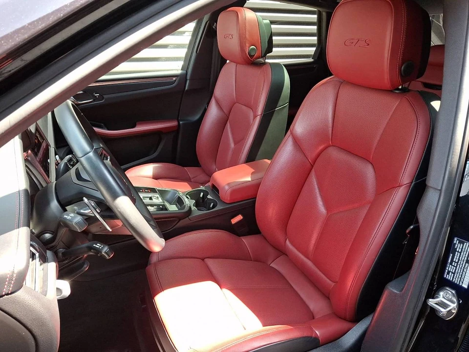 2023 Porsche Macan GTS - Image 5 of 5
